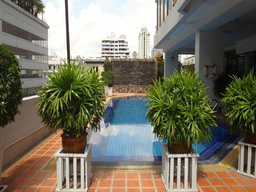 Tai Pan Hotel - Sha Plus Certified Bangkok Luaran gambar