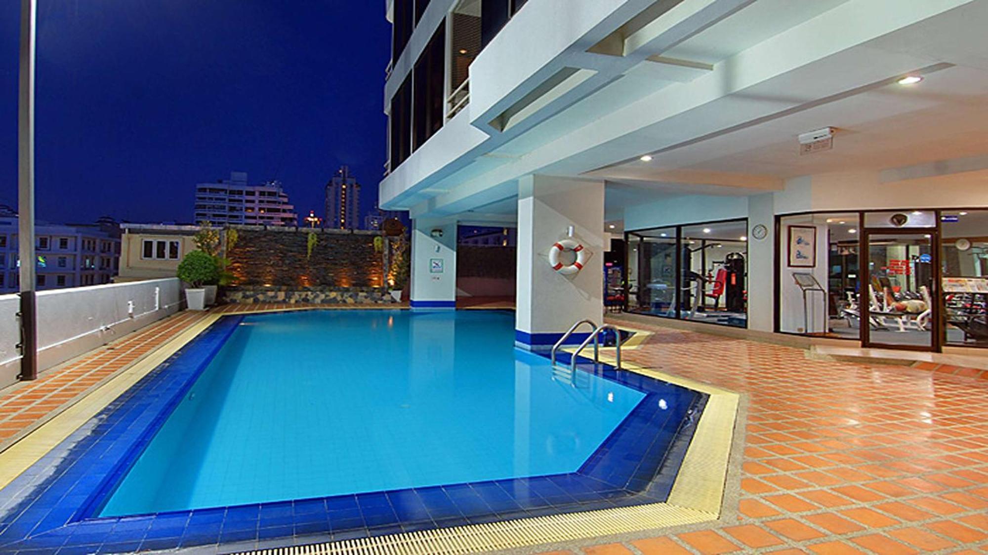 Tai Pan Hotel - Sha Plus Certified Bangkok Luaran gambar